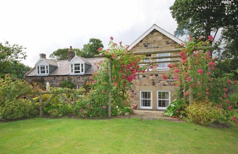 Newton Cottage Exterior photo