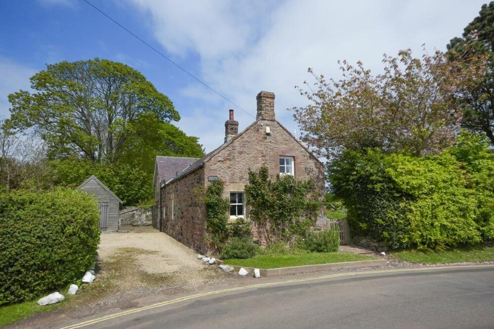 Newton Cottage Exterior photo